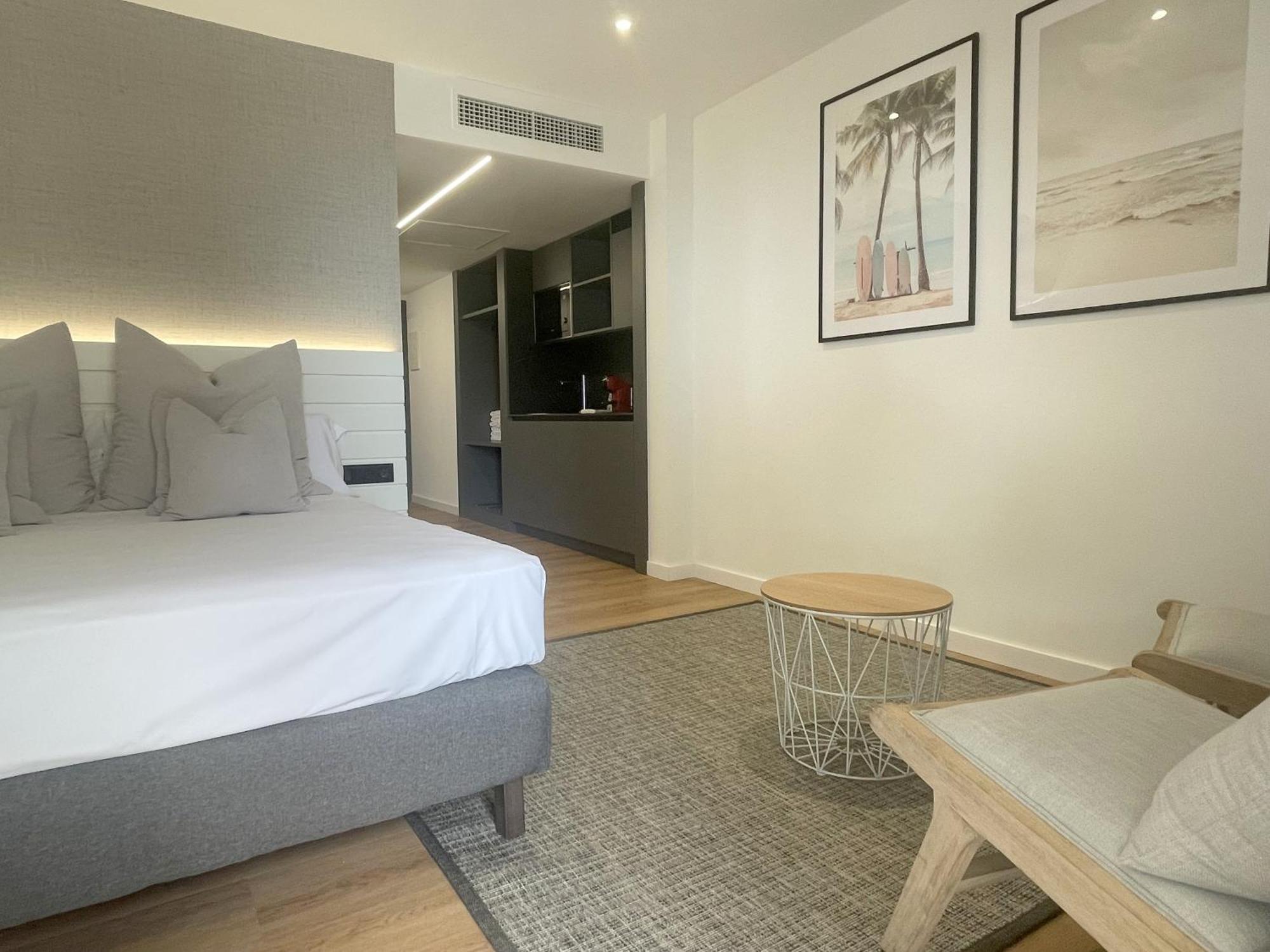 Rentalmar Suites Salou Families Only Zimmer foto